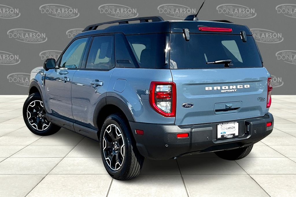 2025 Ford Bronco Sport Outer Banks photo 3