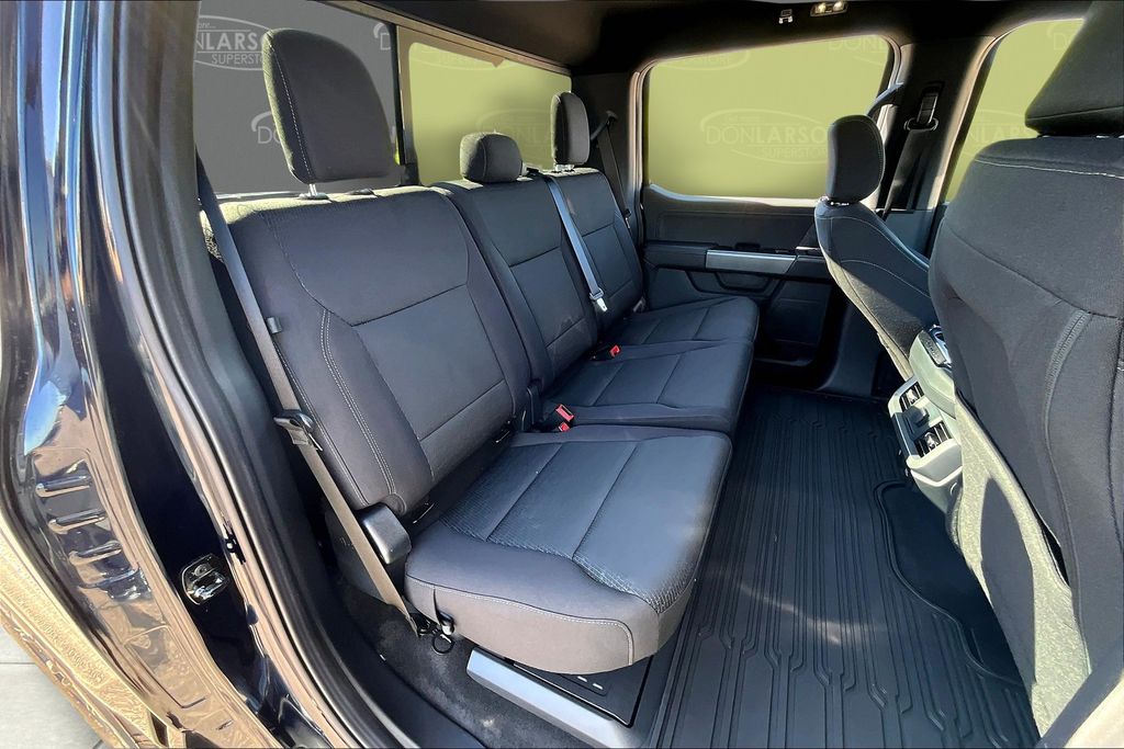 2025 Ford F-150 XLT - Photo 12