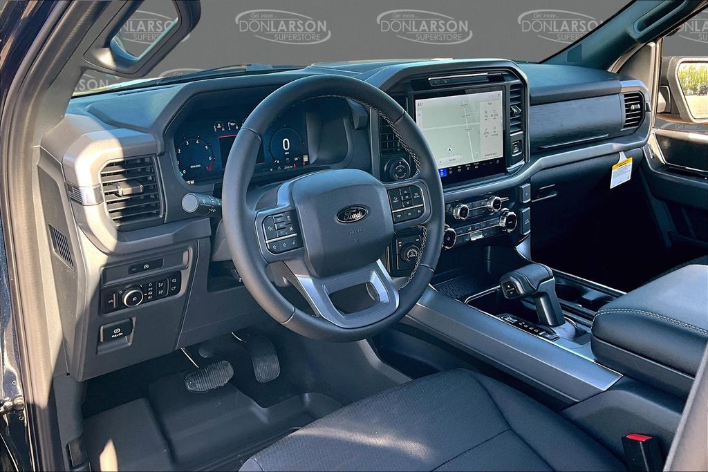 2025 Ford F-150 XLT - Photo 8