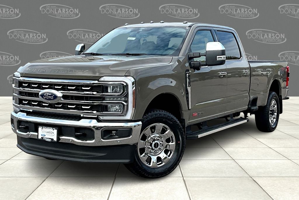 2026 Ford F-350 Lariat photo 2