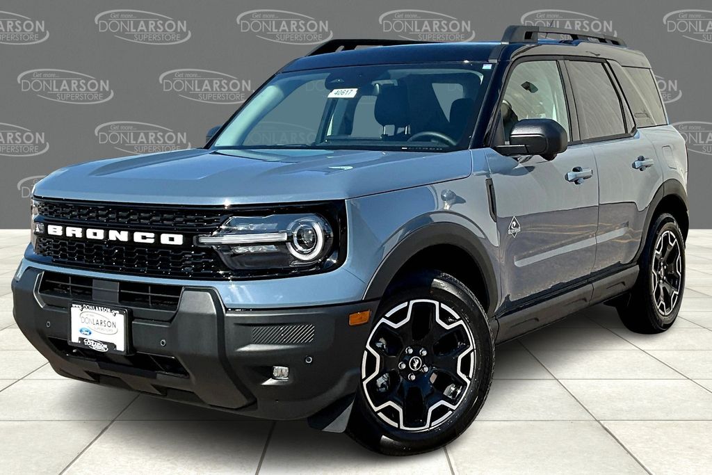 2025 Ford Bronco Sport Outer Banks photo 2