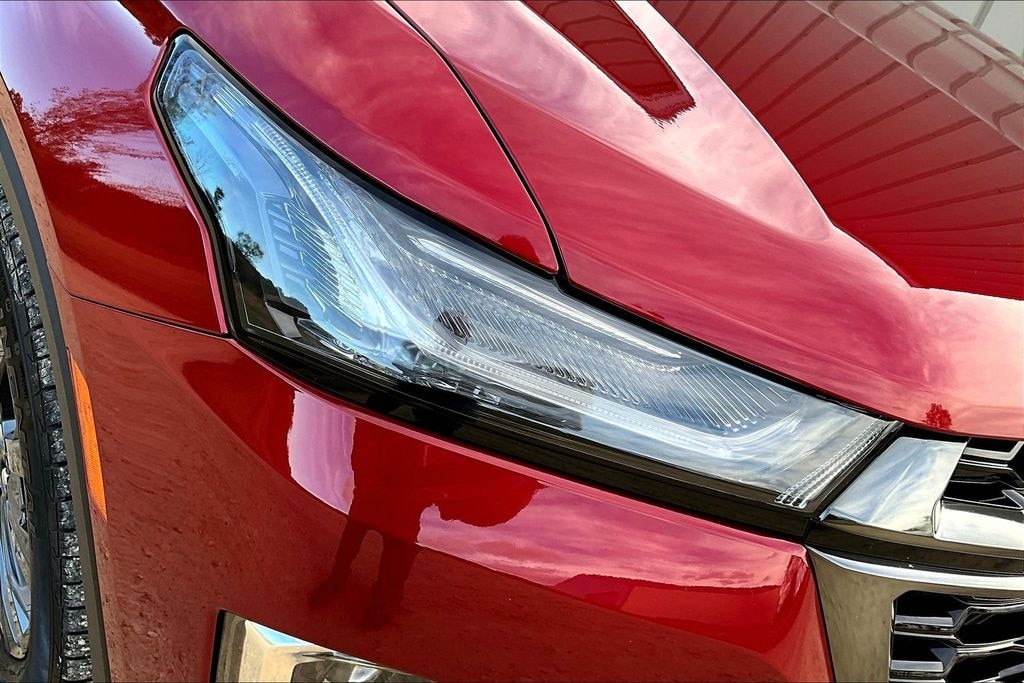 Used 2023 Chevrolet Traverse RS SUV