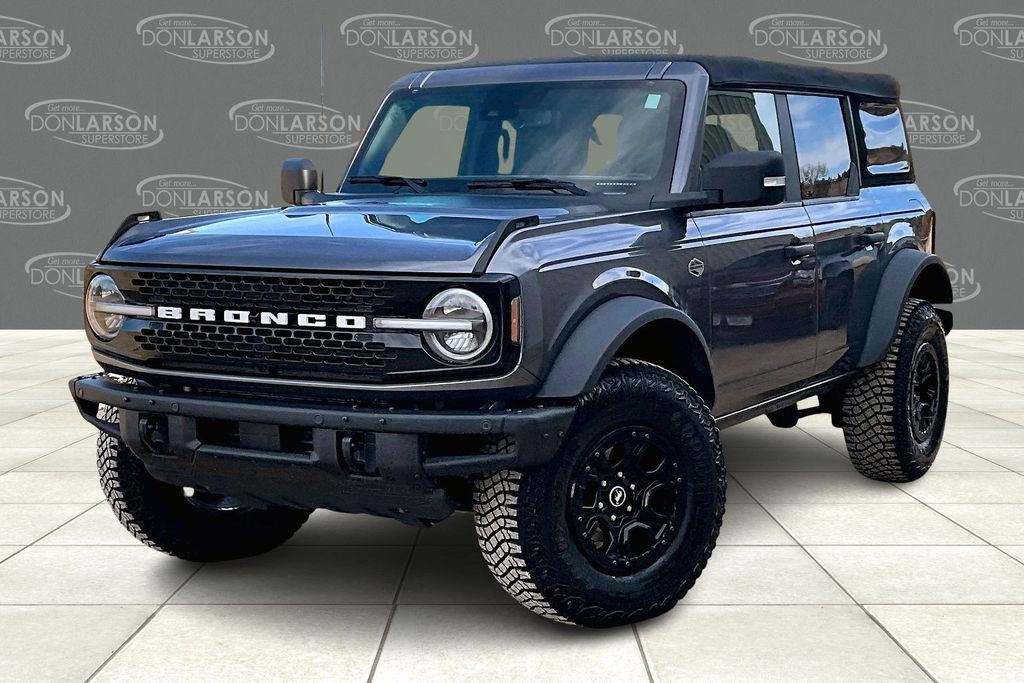 2022 Ford Bronco Wildtrak photo 3