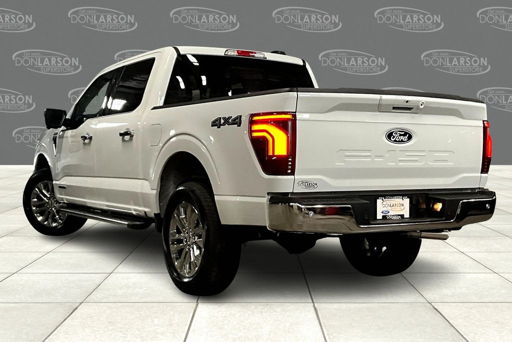 2025 Ford F-150 Lariat photo 3