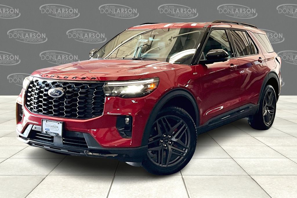 2025 Ford Explorer ST-Line photo 2