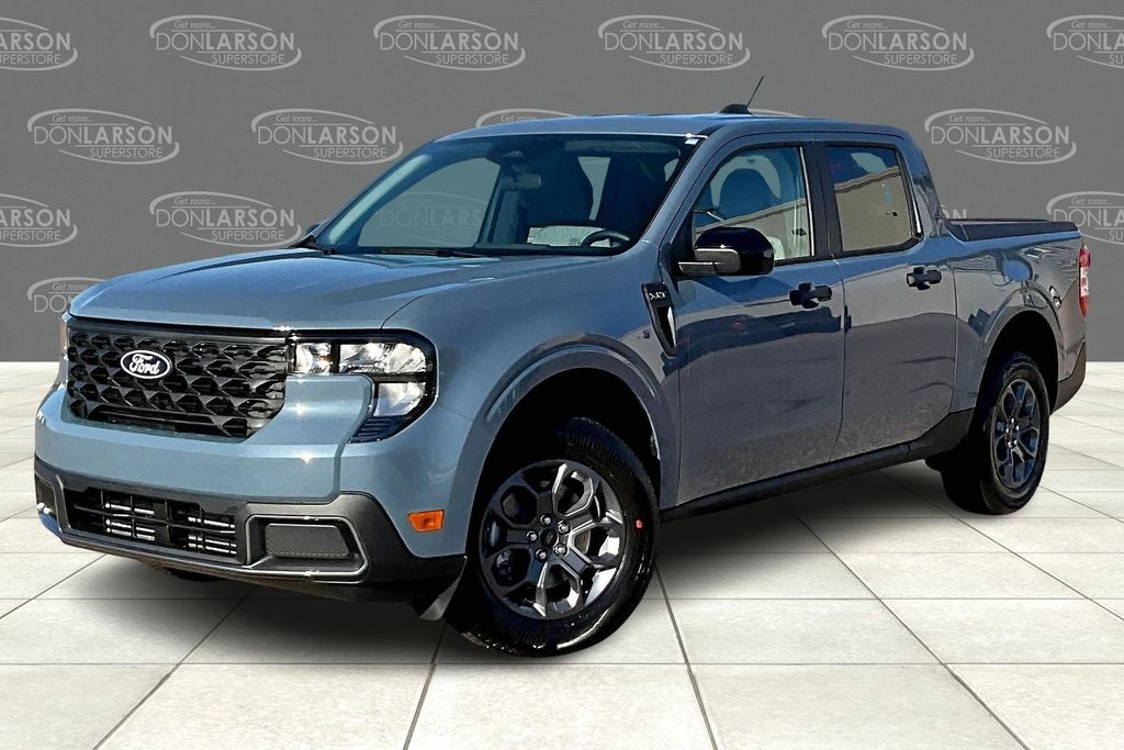 2025 Ford Maverick XLT photo 2
