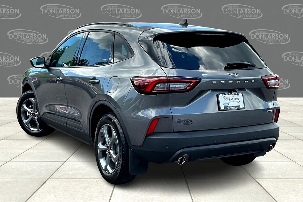 2025 Ford Escape ST-Line photo 3
