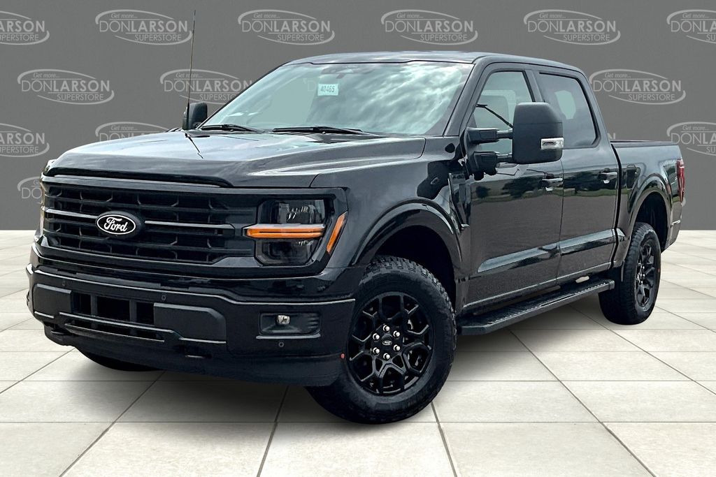 2025 Ford F-150 XLT photo 2