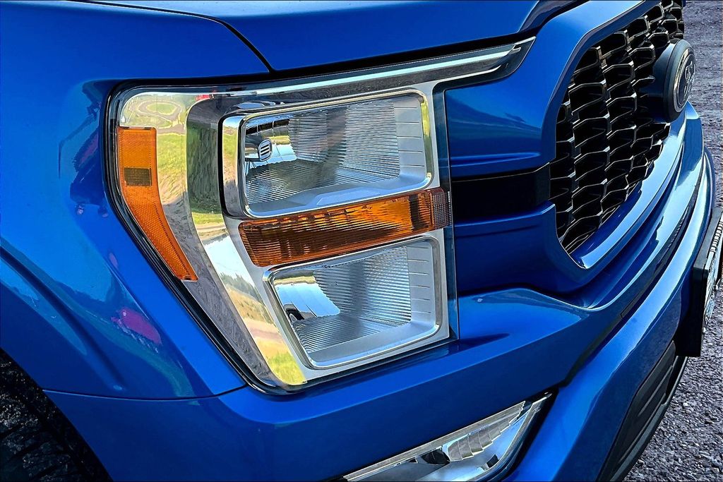 2021 Ford F-150 XL photo 3