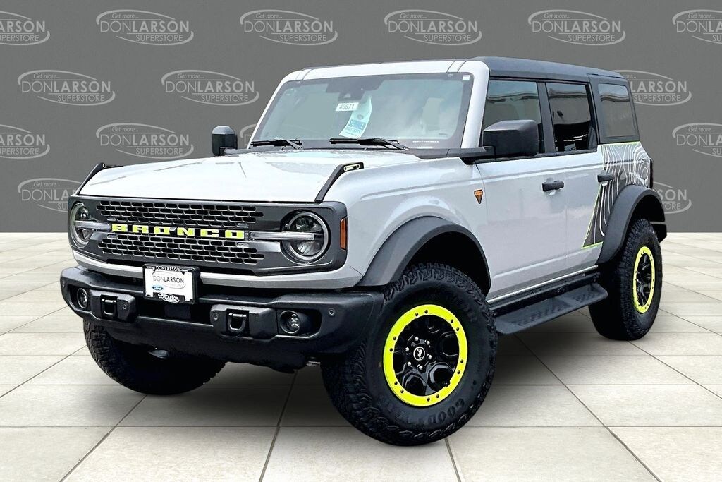 New 2026 Ford Bronco Custom Badlands Edition SUV