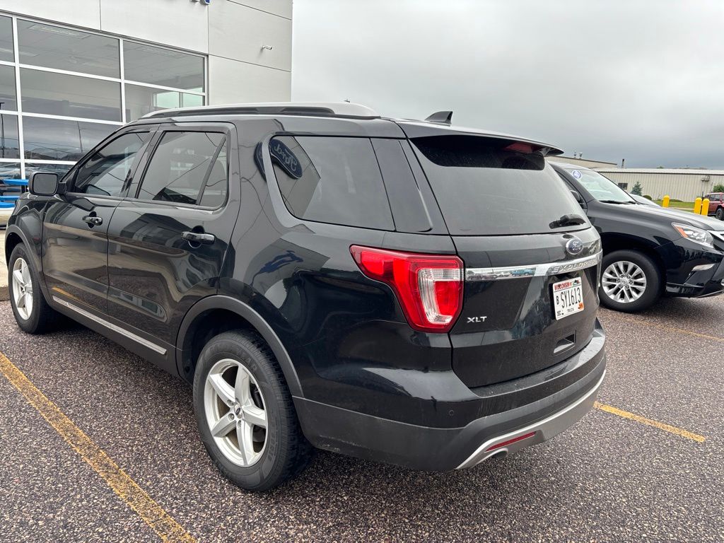 Used 2016 Ford Explorer XLT with VIN 1FM5K8D88GGB38560 for sale in Baraboo, WI
