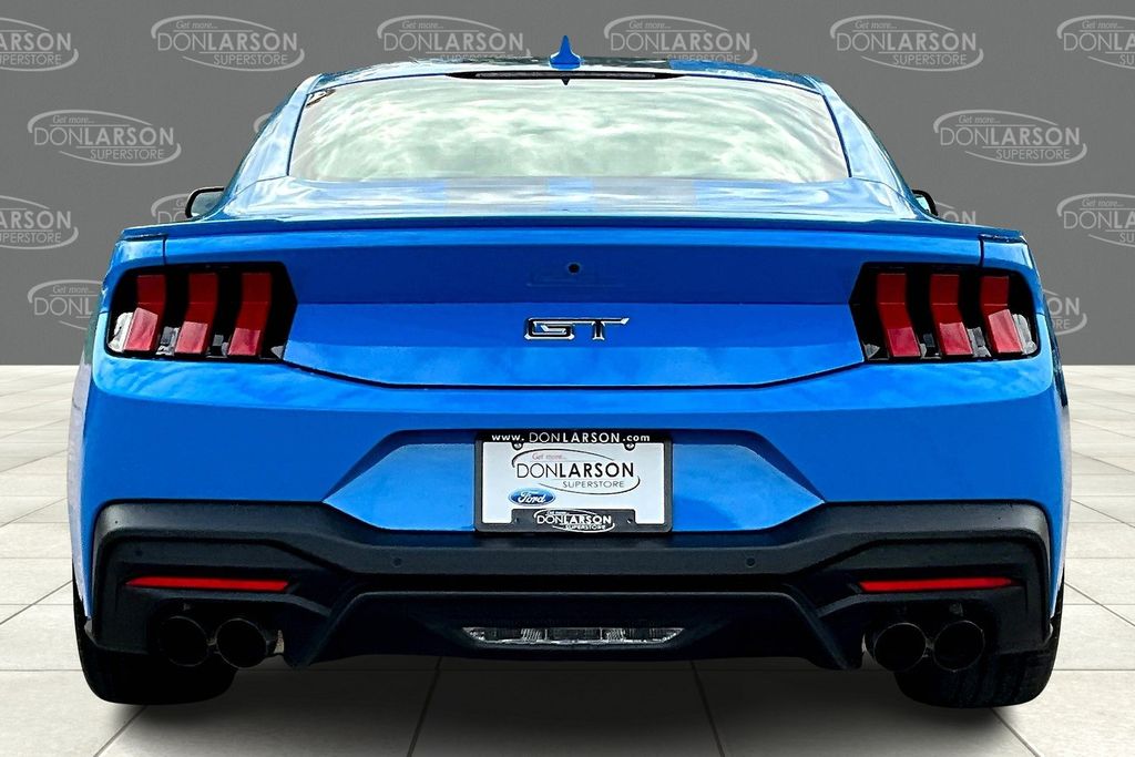 2025 Ford Mustang GT Premium photo 4