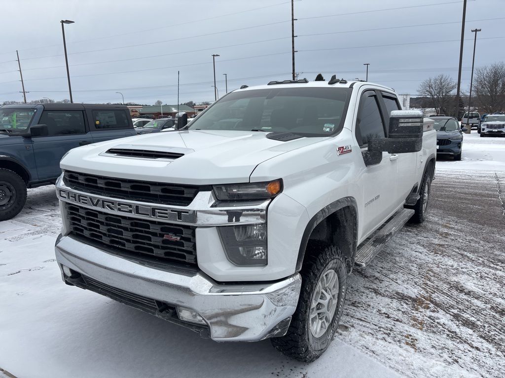 2022 Chevrolet Silverado HD LT's photo