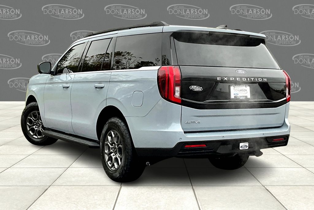 2025 Ford Expedition Active - Photo 3