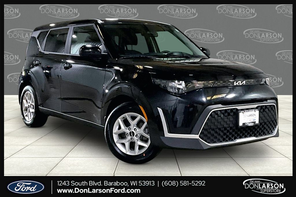 2023 Kia Soul LX FWD