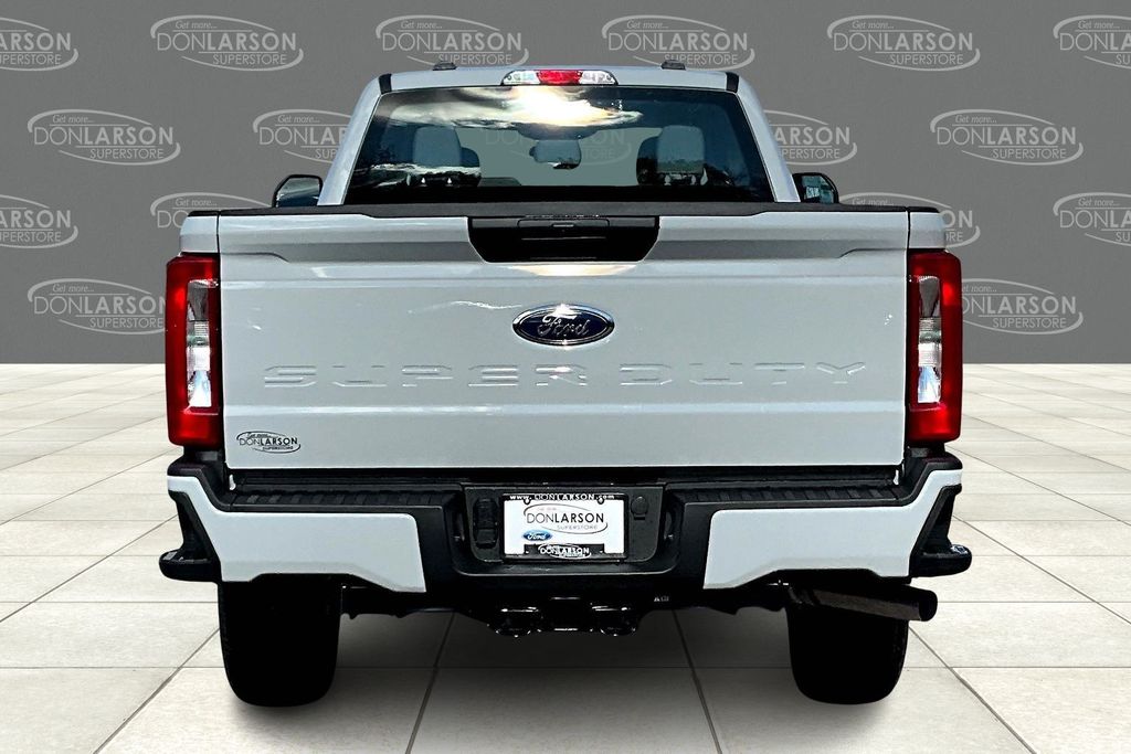 2026 Ford F-250 XL photo 4