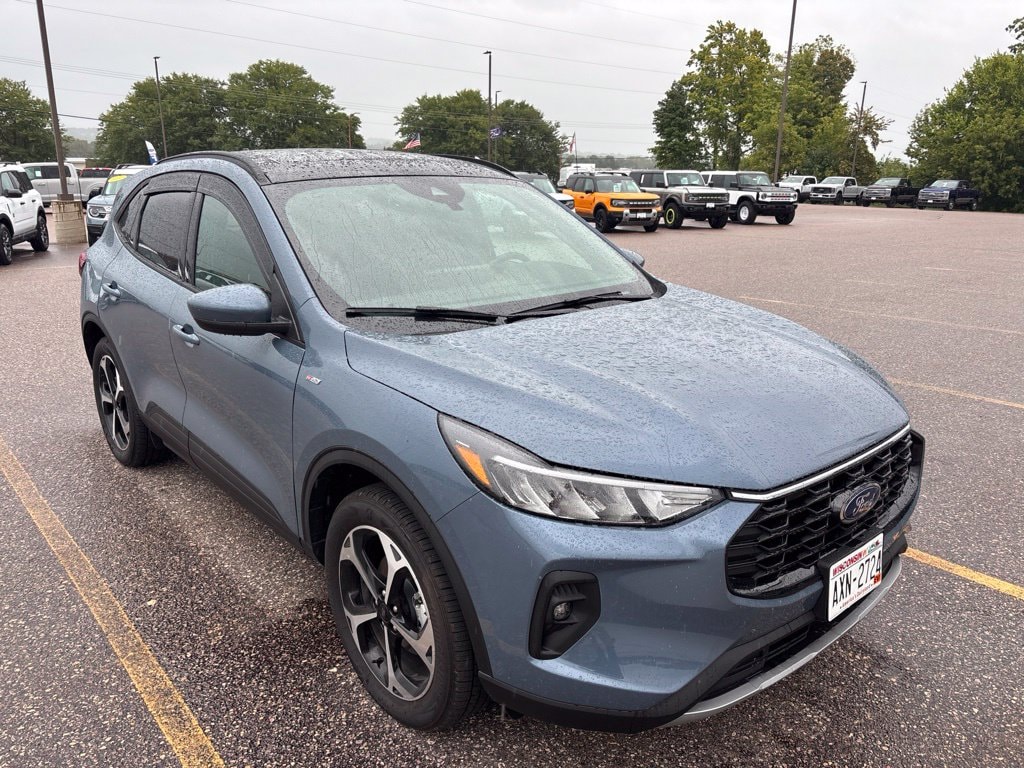 Used 2026 Ford Escape Hybrid ST-Line Select SUV