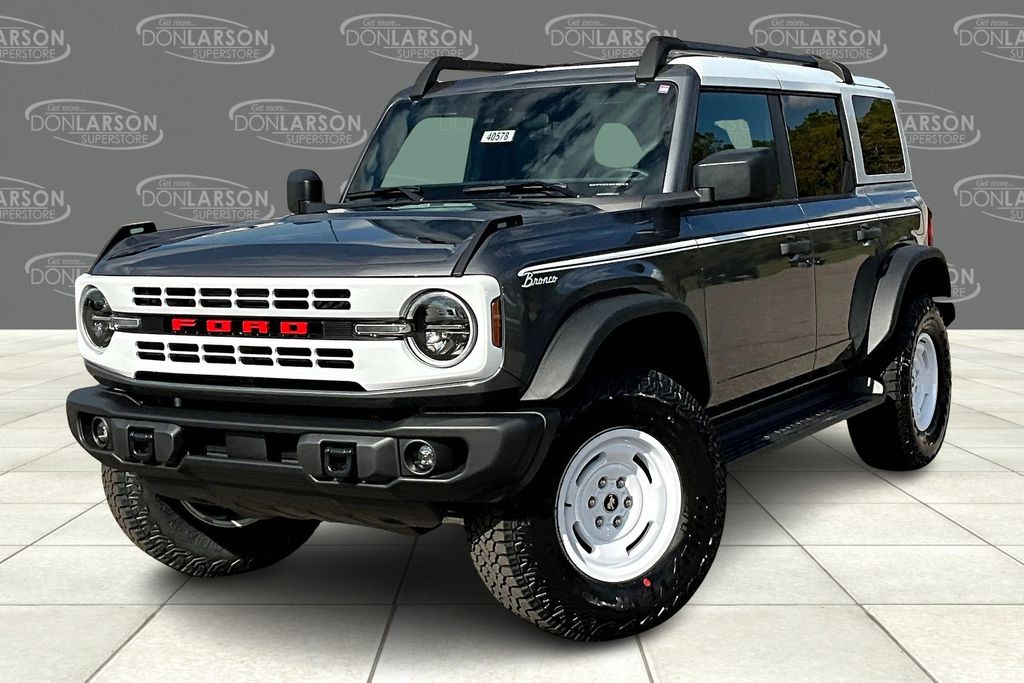 2025 Ford Bronco Heritage First Edition photo 2