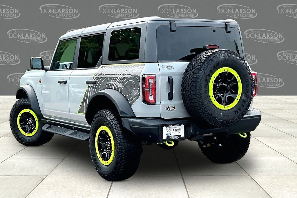 New 2026 Ford Bronco Custom Badlands Edition SUV