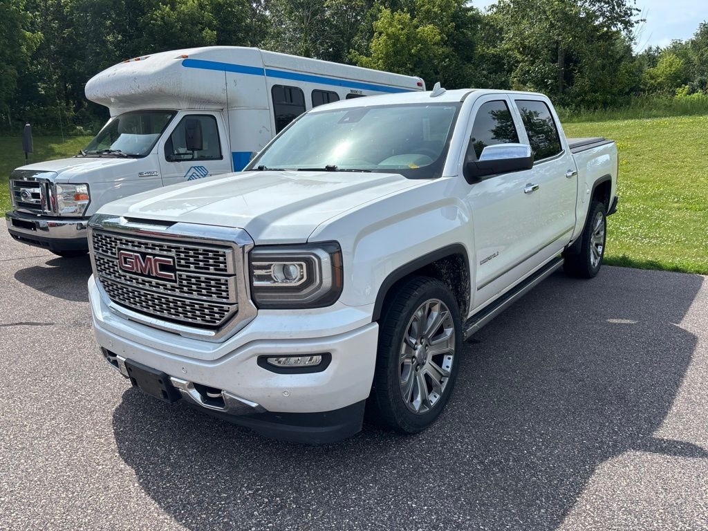 2018 GMC Sierra 4WD Crew Cab Short Box's photo