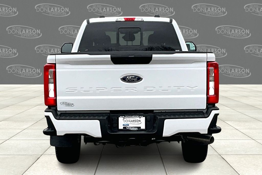 2026 Ford F-250 XL photo 4