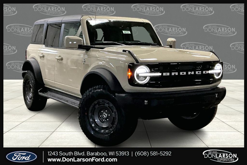 2025 Ford Bronco 4-Door Outer Banks's photo