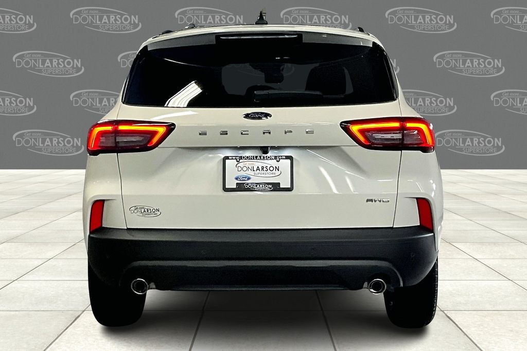 2025 Ford Escape Hybrid ST-Line Select photo 4