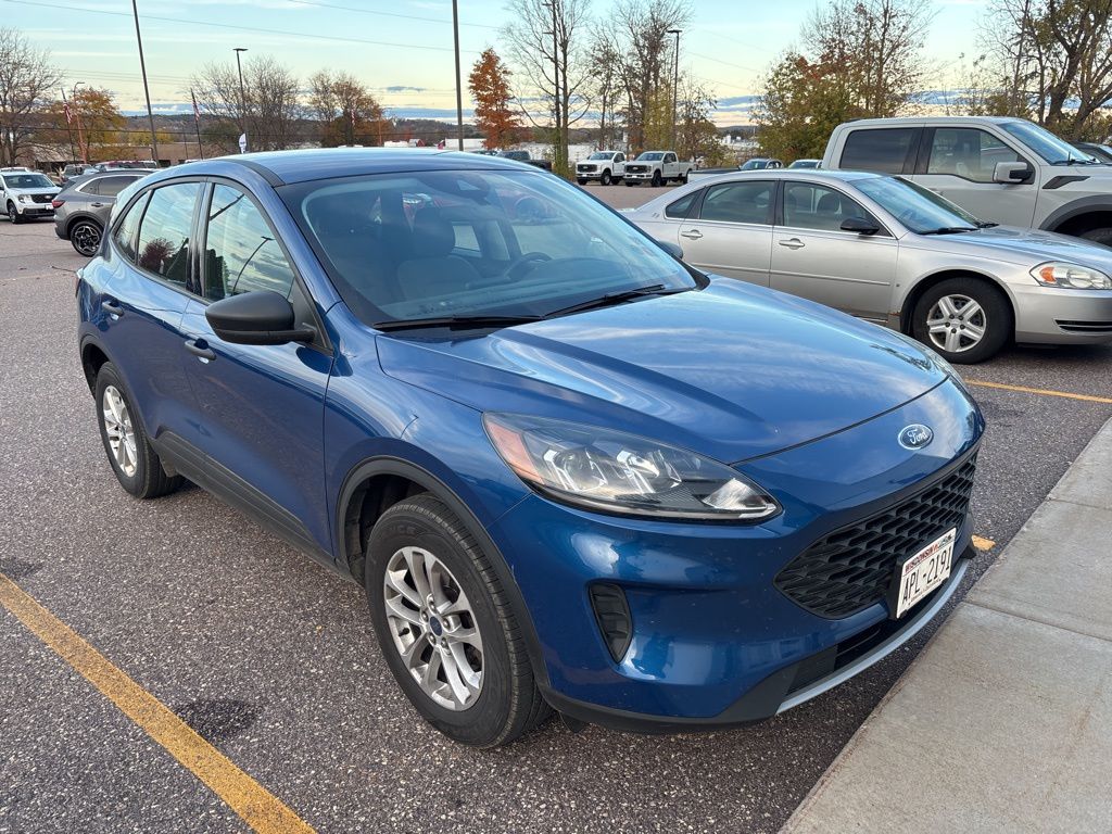 2022 Ford Escape S photo 4