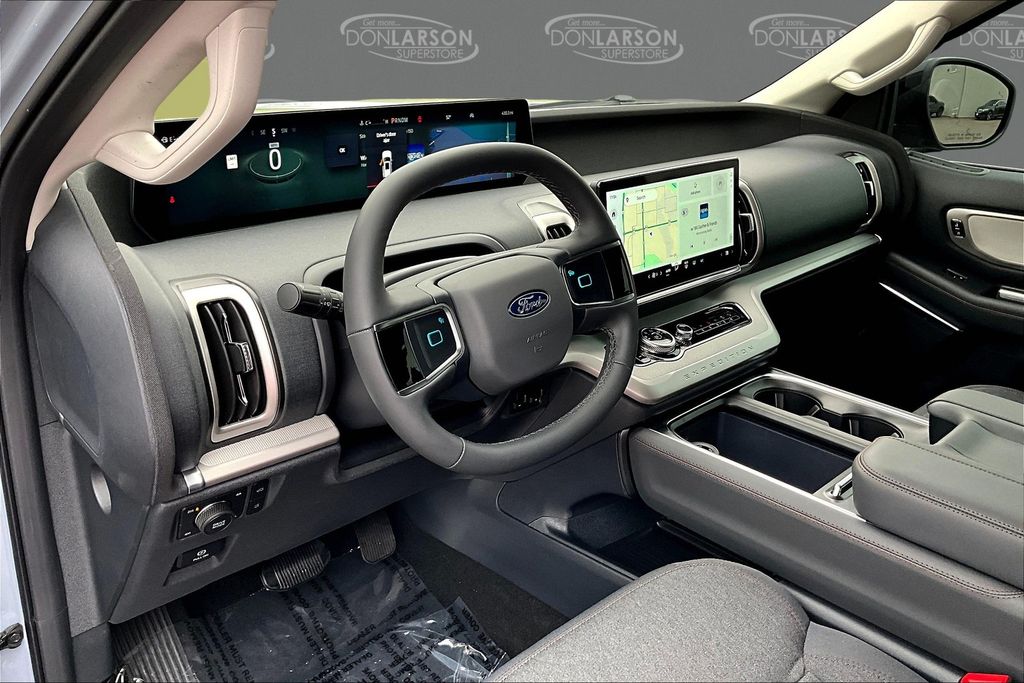 2025 Ford Expedition Active - Photo 10