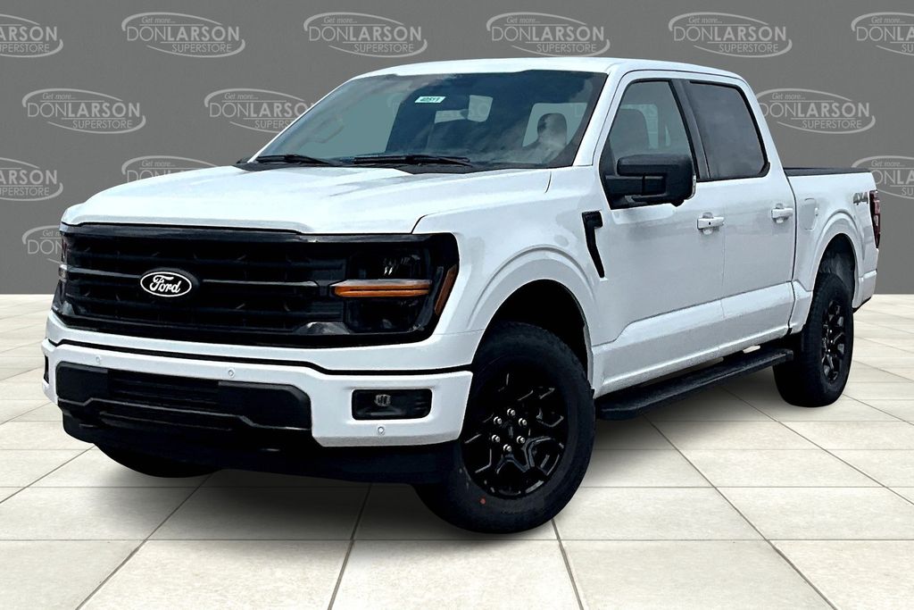 2025 Ford F-150 XLT photo 2