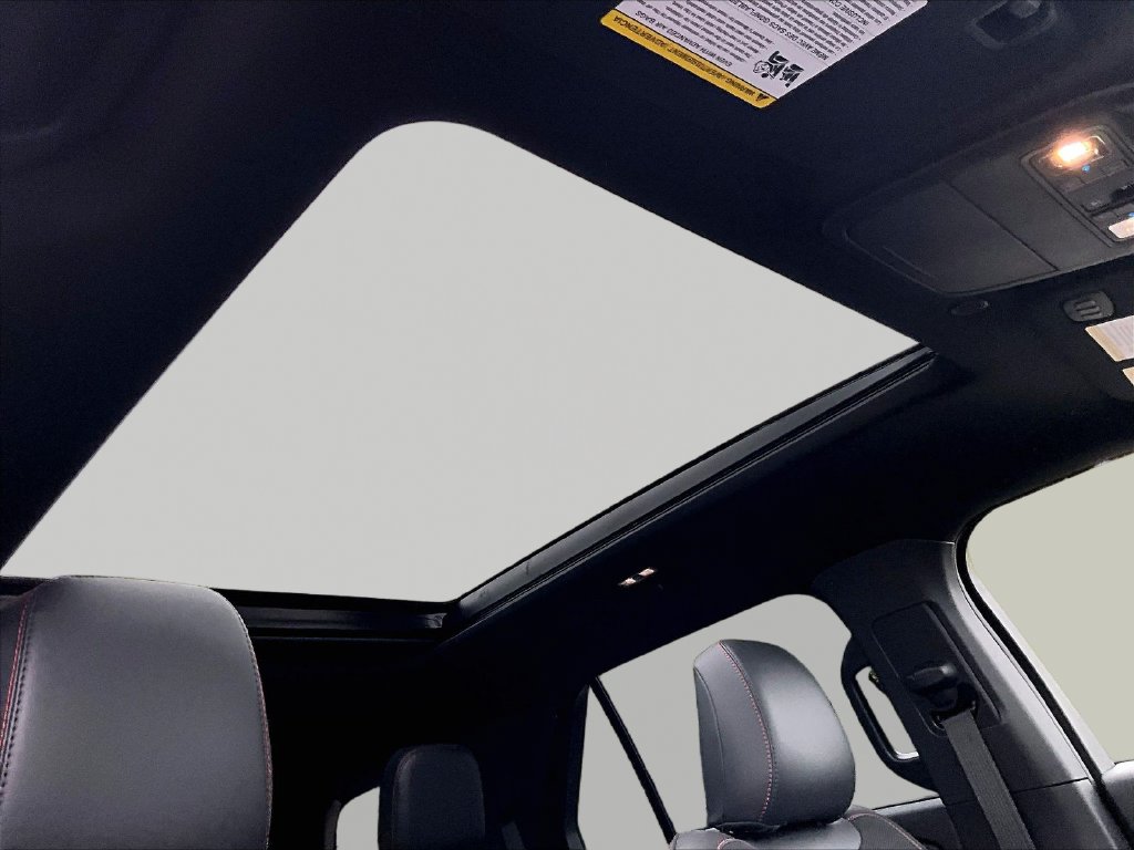 2026 Ford Explorer ST - Photo 17