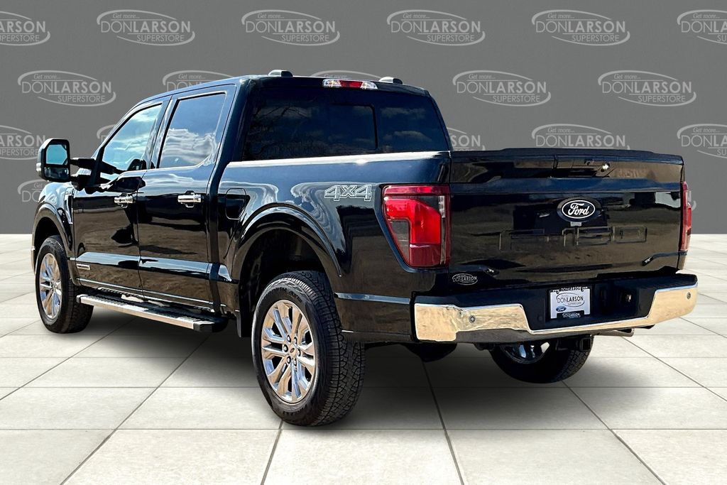 2025 Ford F-150 XLT photo 3