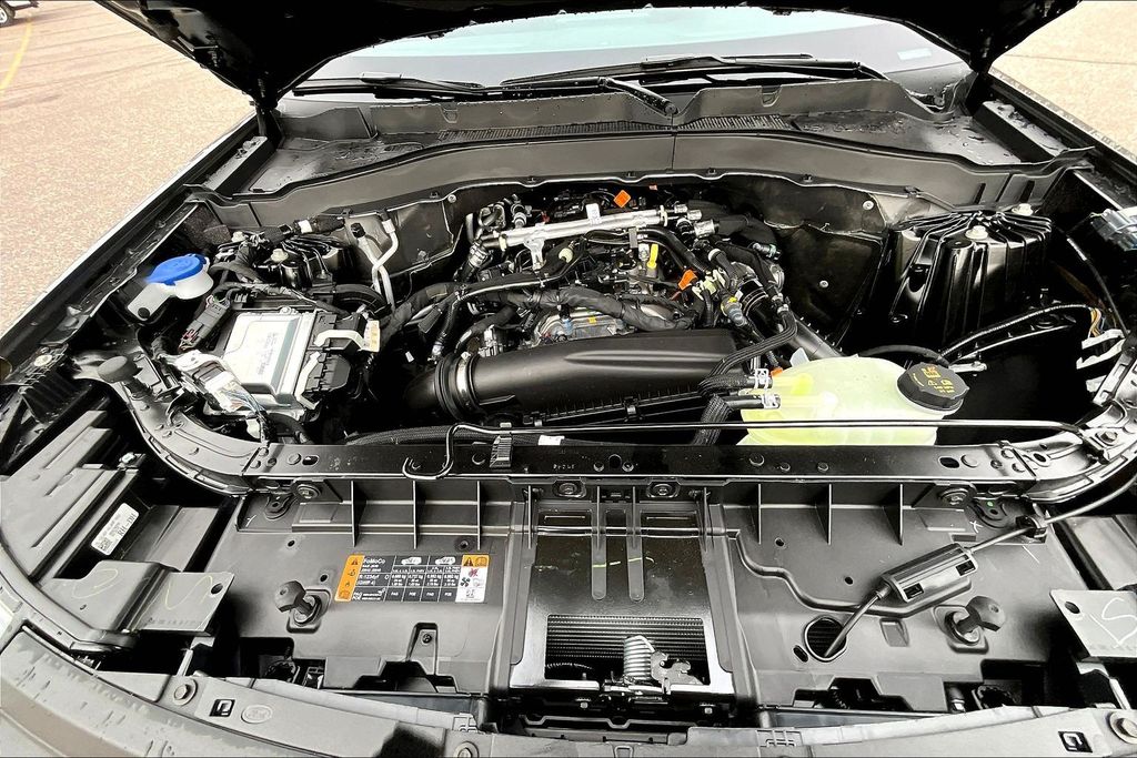 2026 Ford Explorer Tremor - Photo 15
