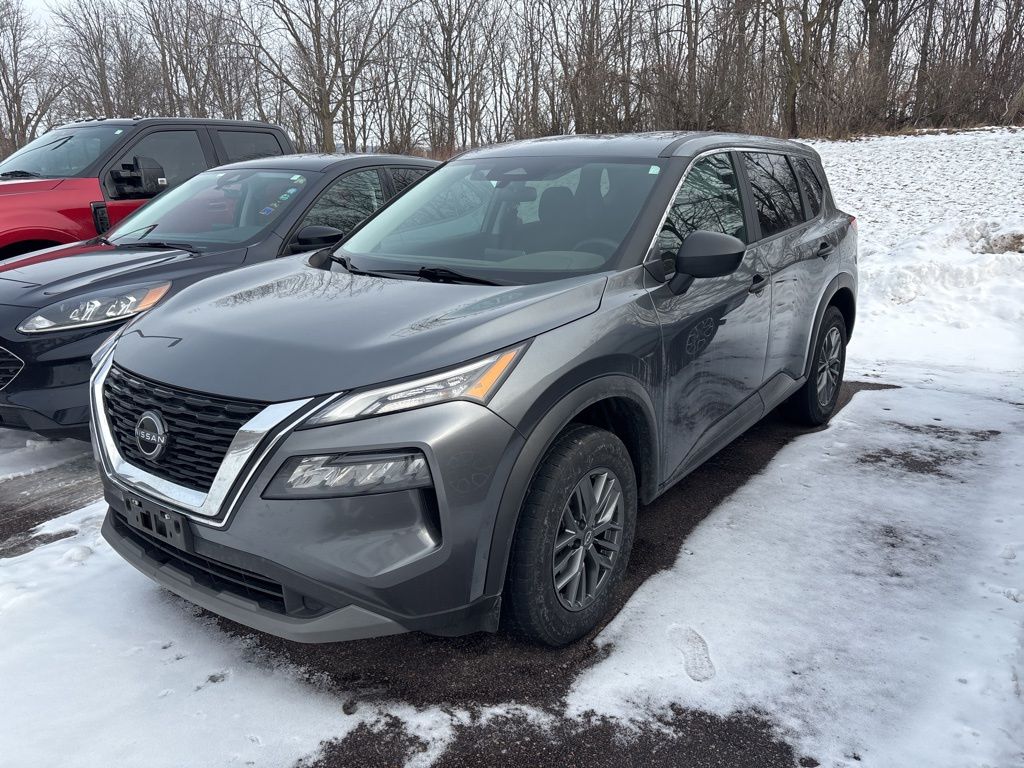 2023 Nissan Rogue S's photo