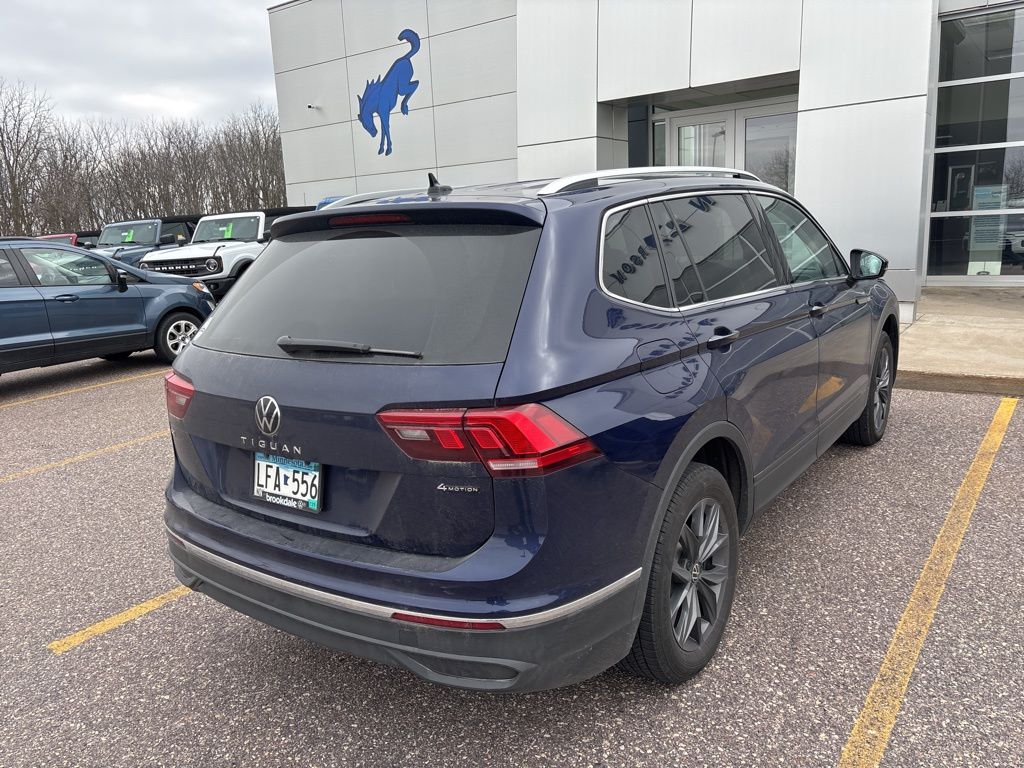 2024 Volkswagen Tiguan SE Wolfsburg Edition photo 3