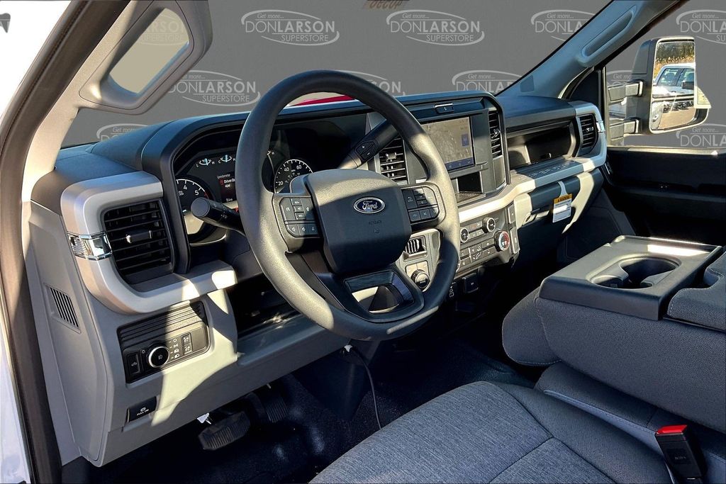 2026 Ford F-350 Super Duty XL - Photo 10