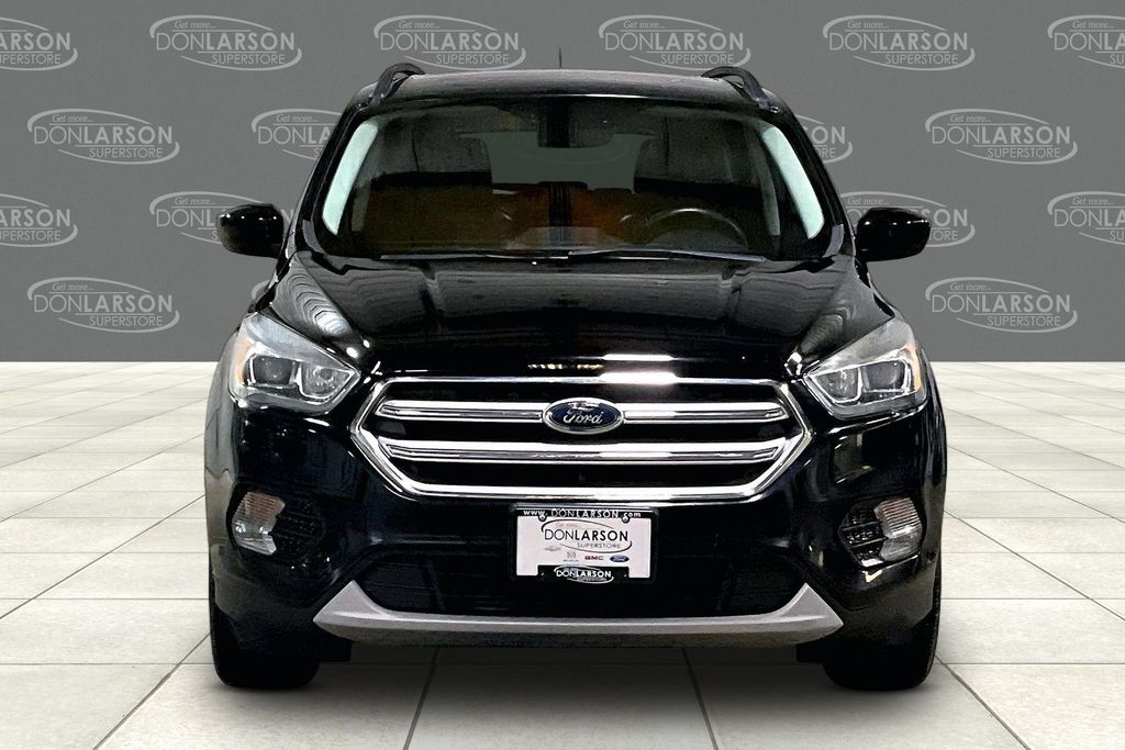 Used 2017 Ford Escape SE with VIN 1FMCU9G97HUE21742 for sale in Baraboo, WI