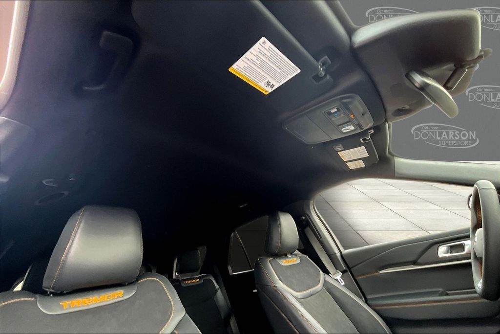 2026 Ford Explorer Tremor - Photo 17