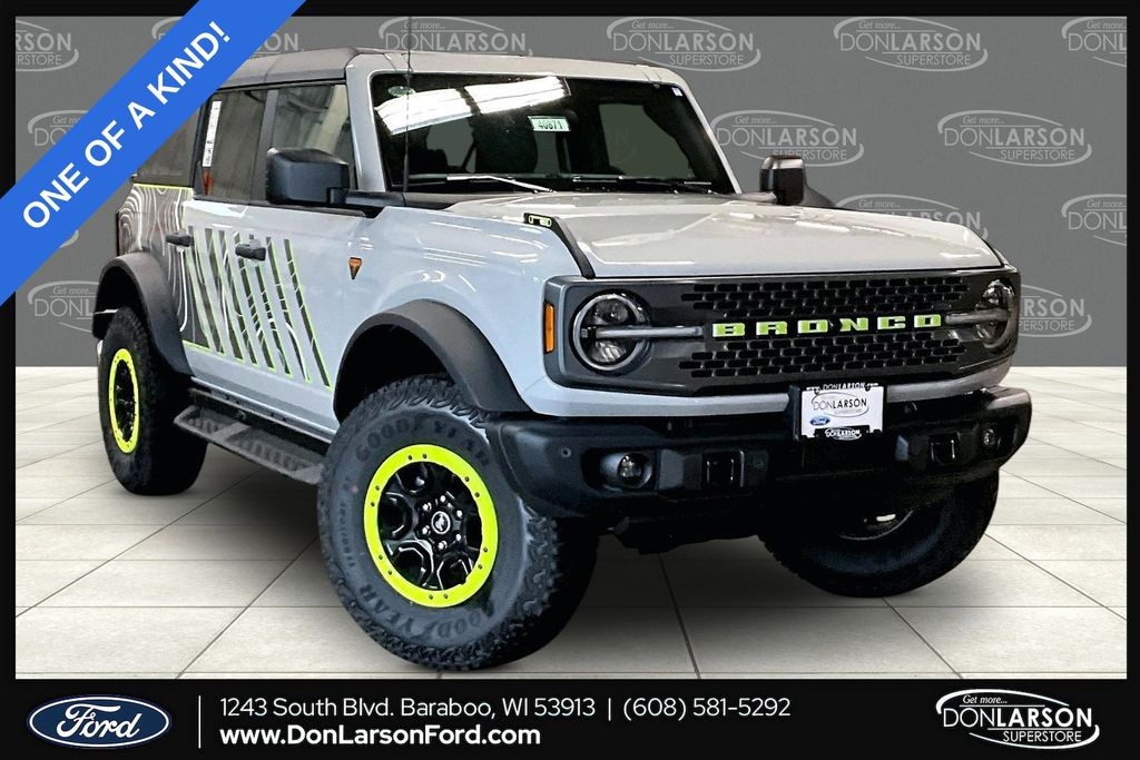 New 2026 Ford Bronco Custom Badlands Edition SUV