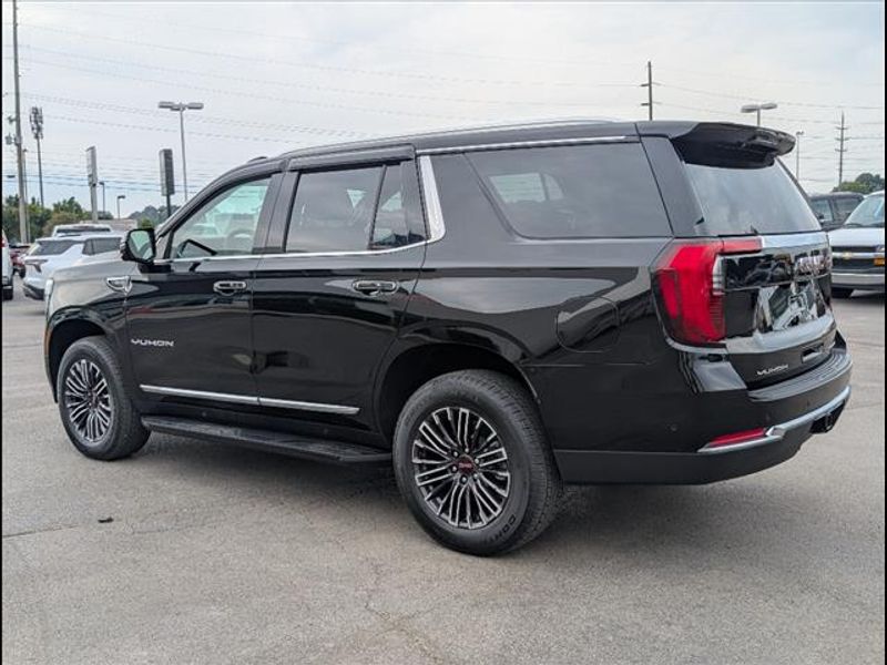 2025 Gmc Yukon photo 3
