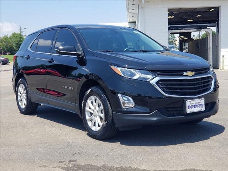 Used 2018 Chevrolet Equinox LT with VIN 2GNAXSEV6J6235700 for sale in Cleveland, TN