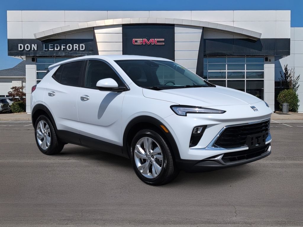 2025 Buick Encore GX Preferred's photo