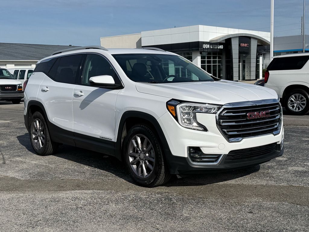 2023 GMC Terrain SLT