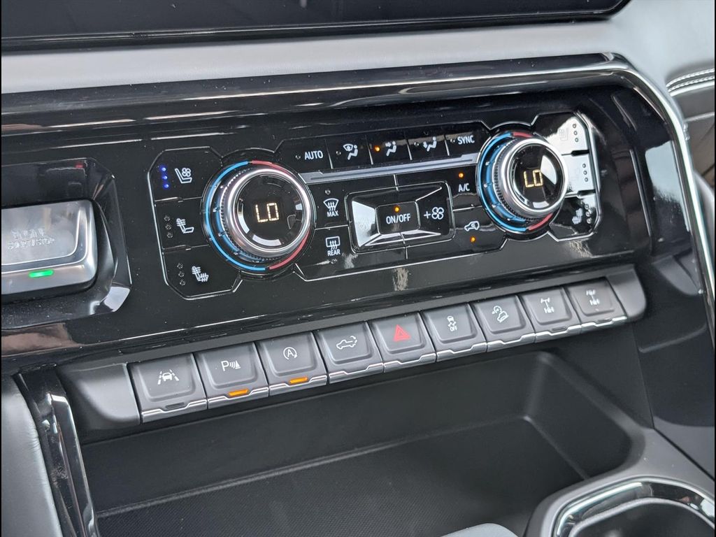 2026 GMC Sierra 1500 AT4X - Photo 12
