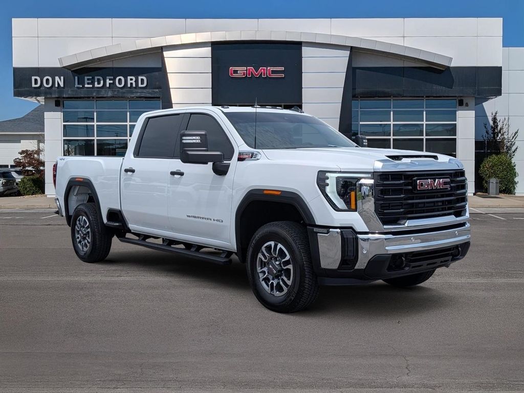 2026 GMC Sierra 4WD Crew Cab Standard Box Pro's photo