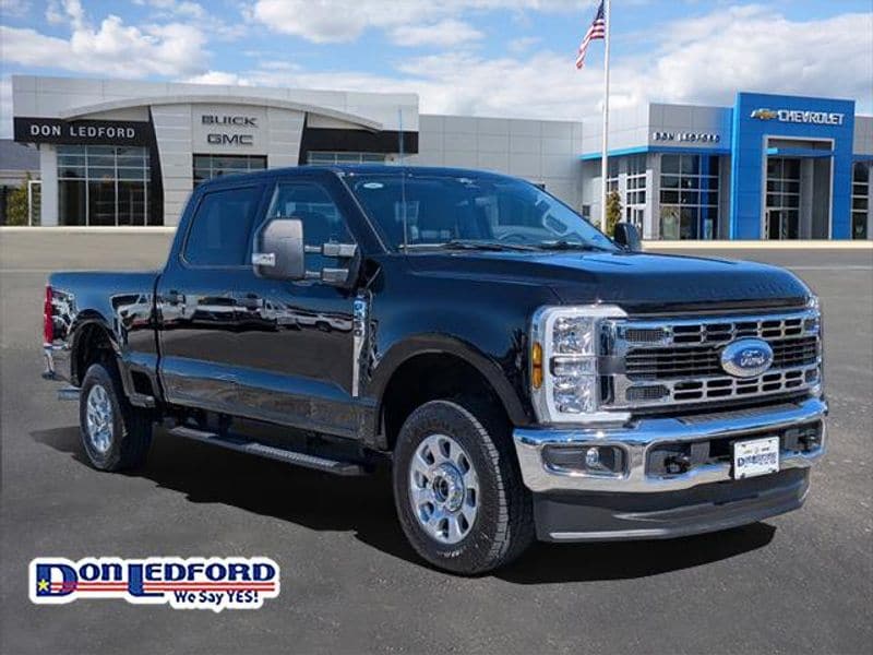 2024 Ford F-250 Super Duty XLT's photo