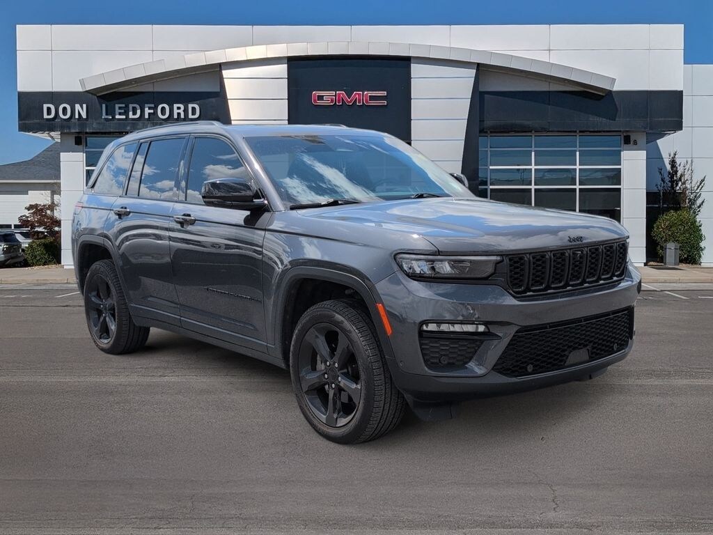 Used 2024 Jeep Grand Cherokee Limited SUV