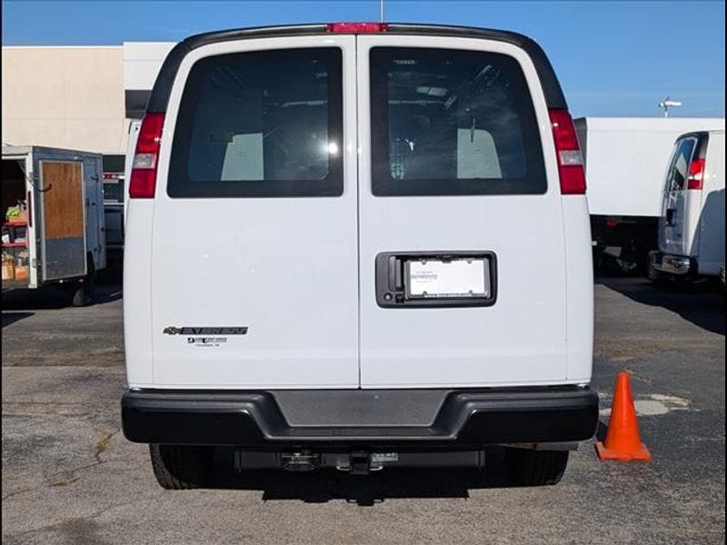 2025 Chevrolet Express Cargo Work Van - Photo 5