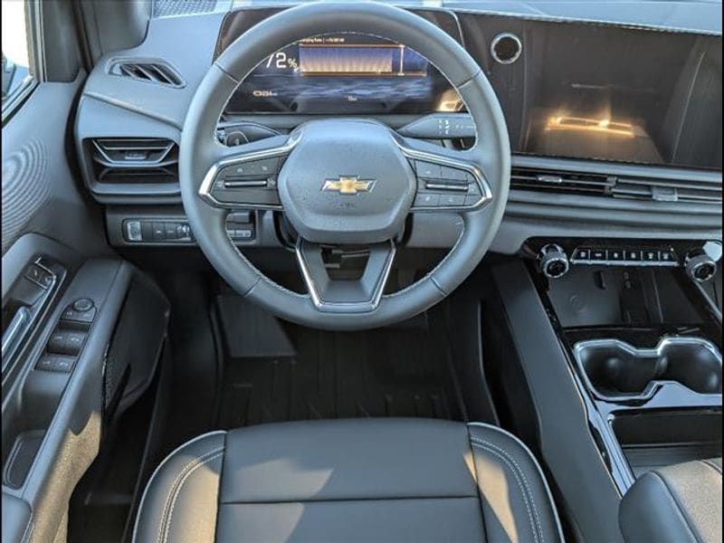 2026 Chevrolet Silverado EV LT - Photo 6