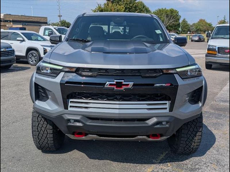 2026 Chevrolet Colorado ZR2 photo 3